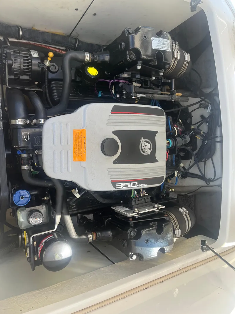 Slide: The Image of 2010 Chaparral 226 boat engine, featuring a 350 Mag motor. - 20