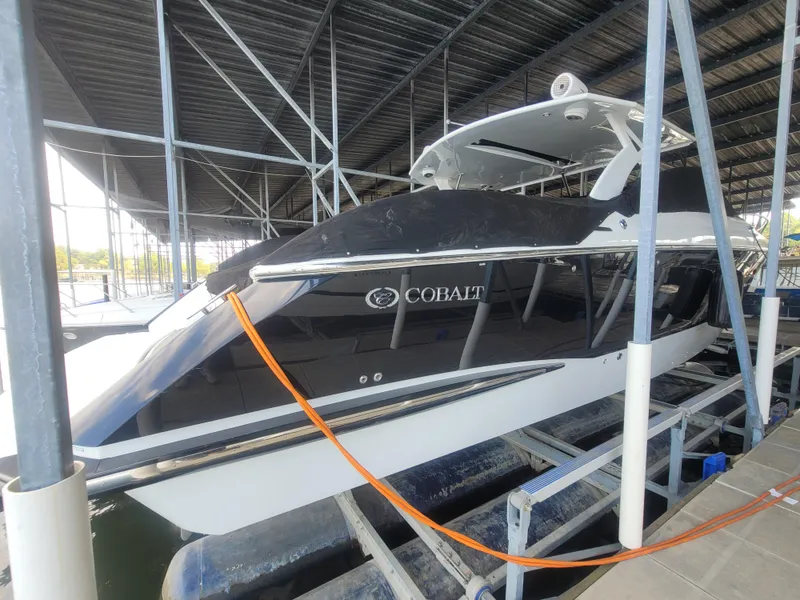 Slide: The Image of Cobalt A40 2014 - 4