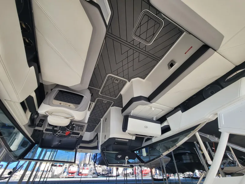 Slide: The Image of Cobalt R6 2024 - 16