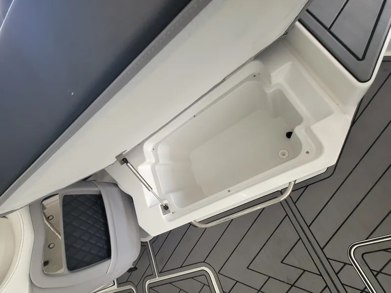 Slide: The Image of Cobalt R6 2024 - 17