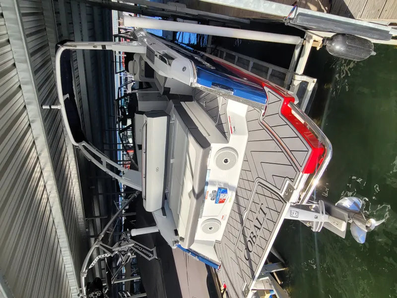 Slide: The Image of Cobalt R6 2024 - 3