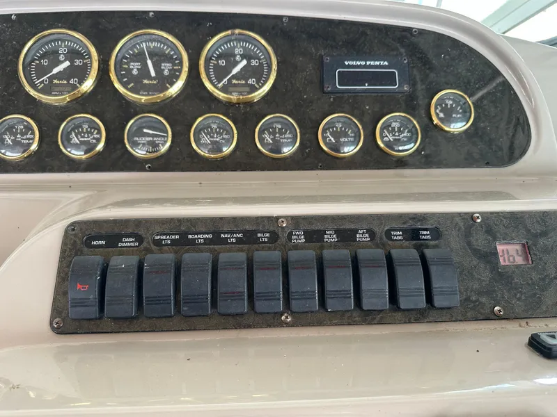 Slide: The Image of Cruisers 4450 2002 - 14