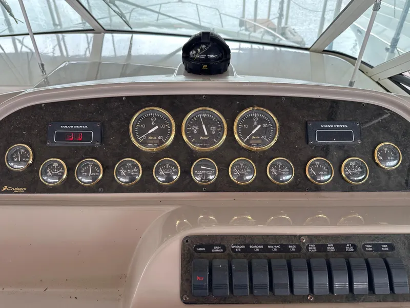 Slide: The Image of Cruisers 4450 2002 - 16