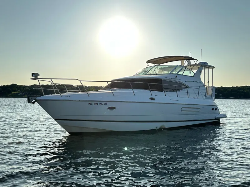 The Image of Cruisers Yachts 4450 2002 - 1