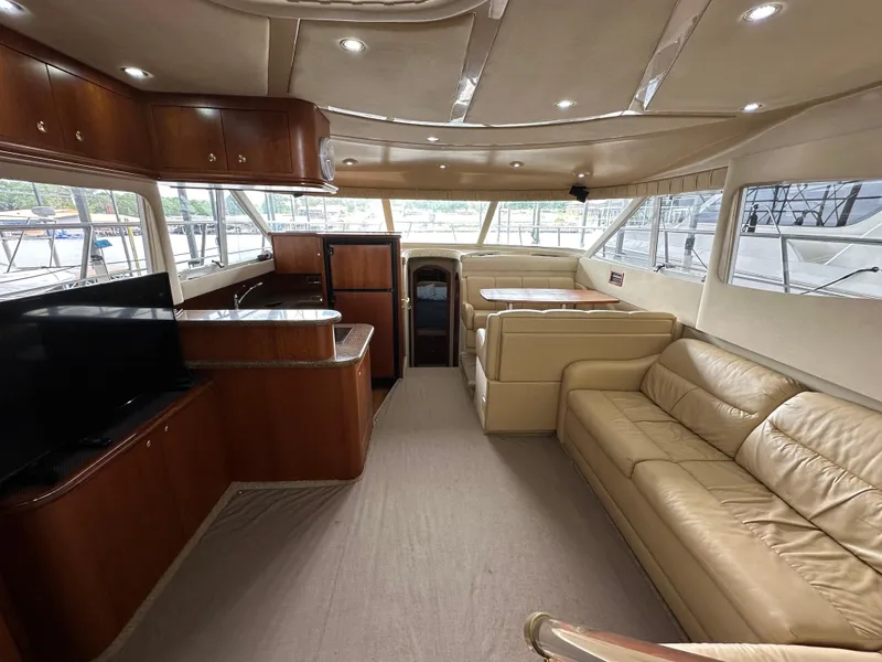 Slide: The Image of Cruisers Yachts 4450 2002 - 19