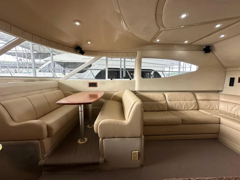 Slide: The Image of Cruisers Yachts 4450 2002 - 24