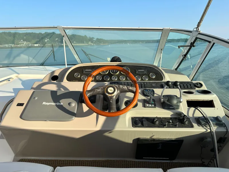 Slide: The Image of Cruisers Yachts 4450 2002 - 54