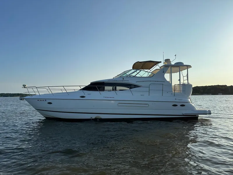 Slide: The Image of Cruisers Yachts 4450 2002 - 67