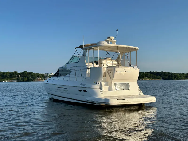 Slide: The Image of Cruisers Yachts 4450 2002 - 68