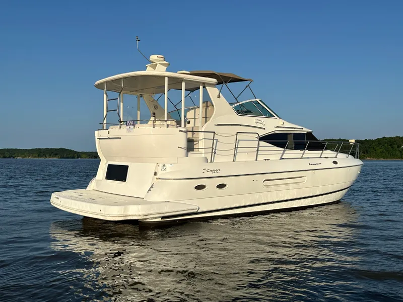 Slide: The Image of Cruisers Yachts 4450 2002 - 71