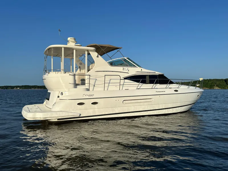 Slide: The Image of Cruisers Yachts 4450 2002 - 72