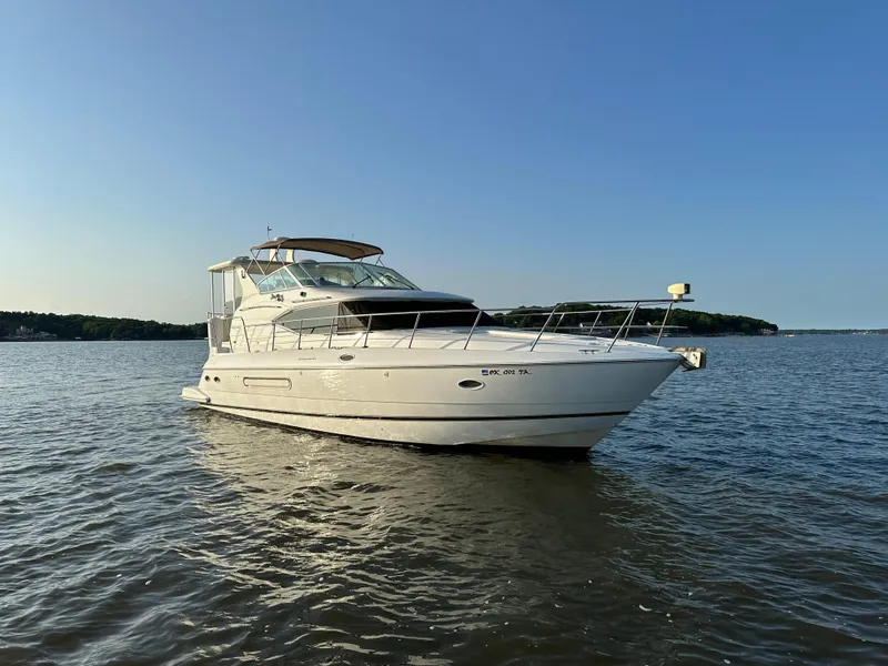 Slide: The Image of Cruisers Yachts 4450 2002 - 73