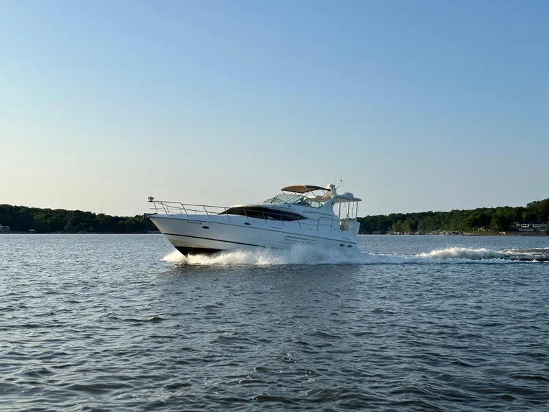 Slide: The Image of Cruisers Yachts 4450 2002 - 76