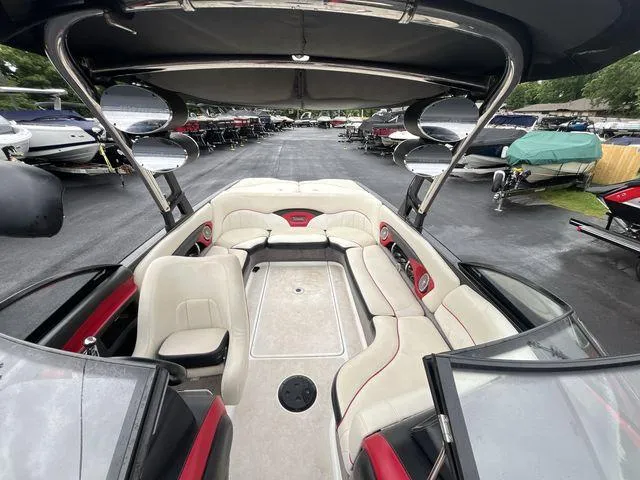 Slide: The Image of Malibu Wakesetter 23 LSV 2012 - 10
