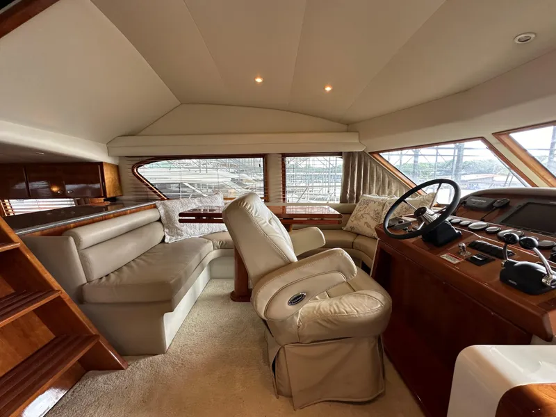 Slide: The Image of Navigator 5800 2009 - 35