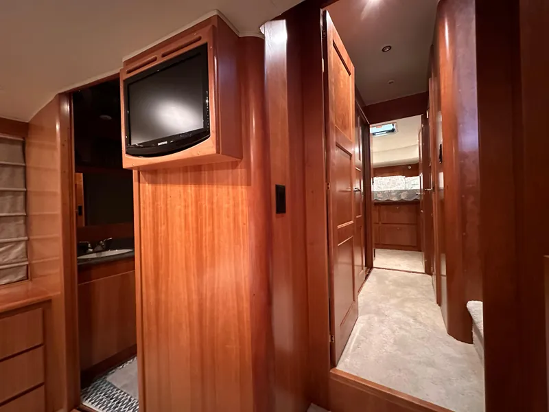 Slide: The Image of Navigator 5800 2009 - 46