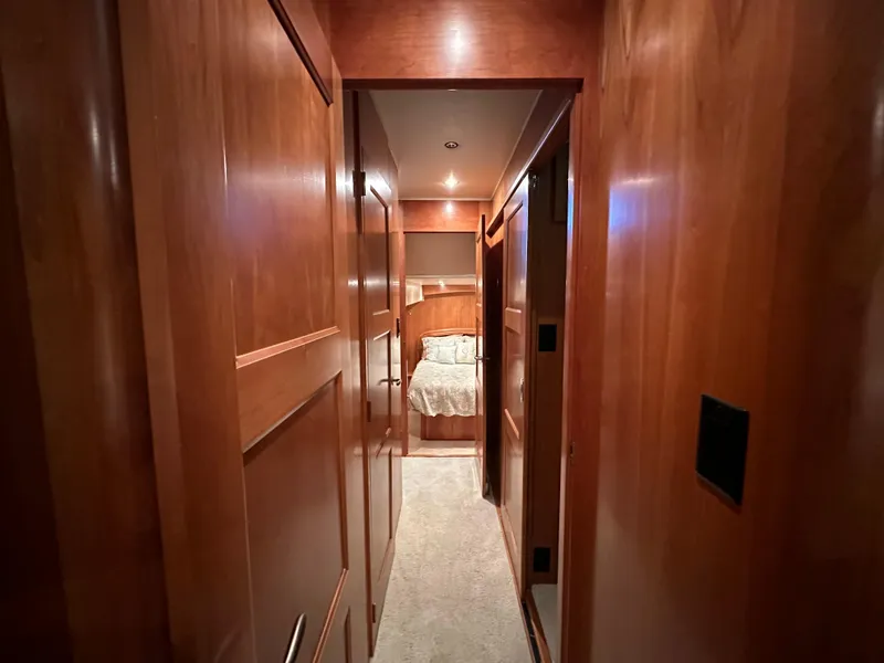 Slide: The Image of Navigator 5800 2009 - 51