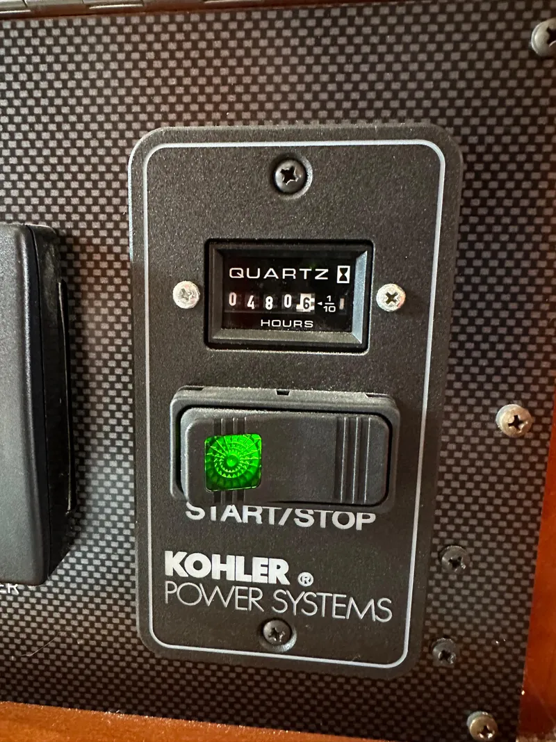 Slide: The Image of Navigator 5800 2009 - 70