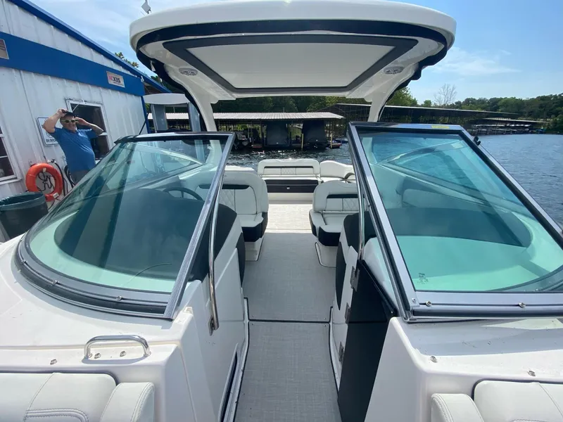 Slide: The Image of Regal 3300 2024 - 10