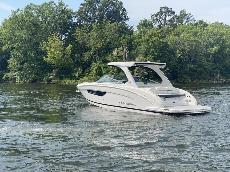 Slide: The Image of Regal 3300 2024 - 18