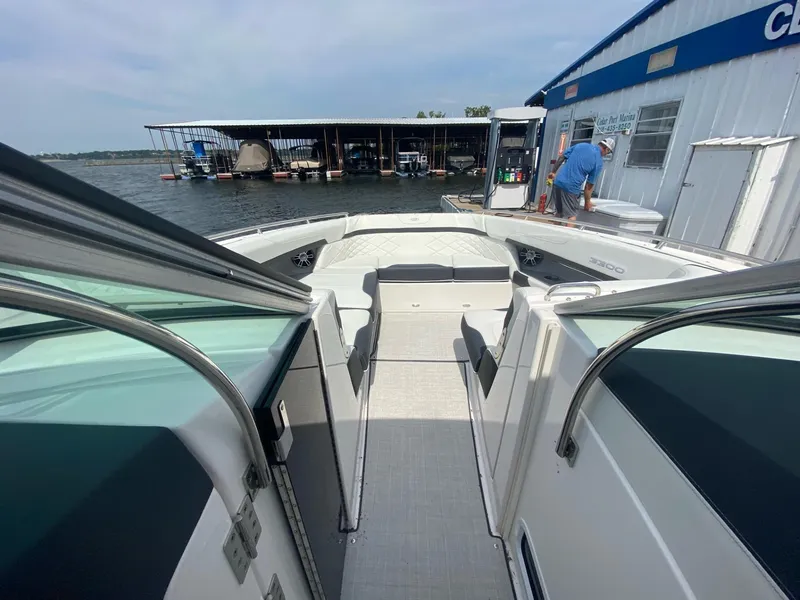 Slide: The Image of Regal 3300 2024 - 8