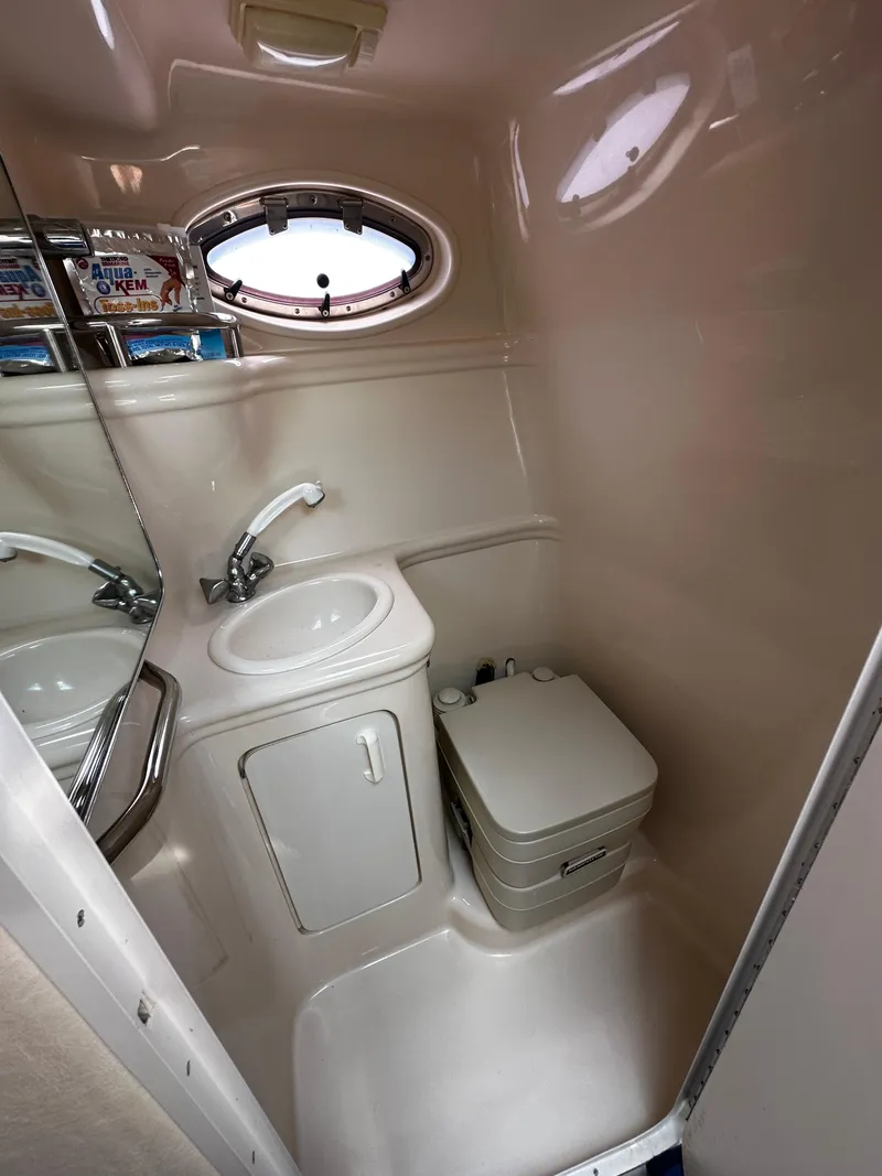 Slide: The Image of Sea Ray Sundancer 260 1999 - 4