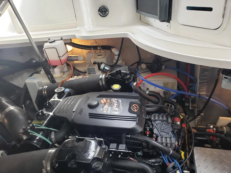 Slide: The Image of Sea Ray Sundancer 320 2006 - 51