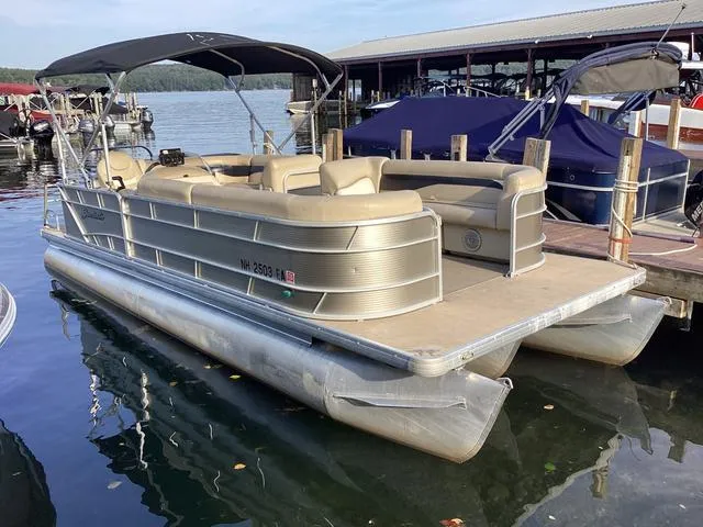 Slide: The Image of Godfrey SW2486C 2016 - 14