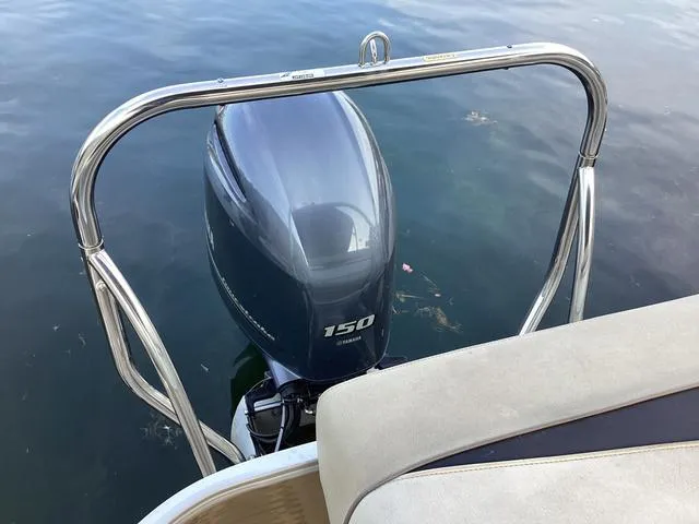 Slide: The Image of Godfrey SW2486C 2016 - 8