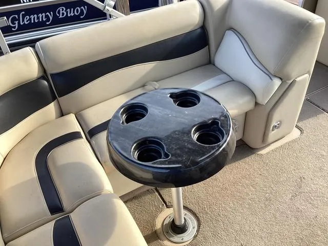 Slide: The Image of Godfrey SW2486C 2016 - 9