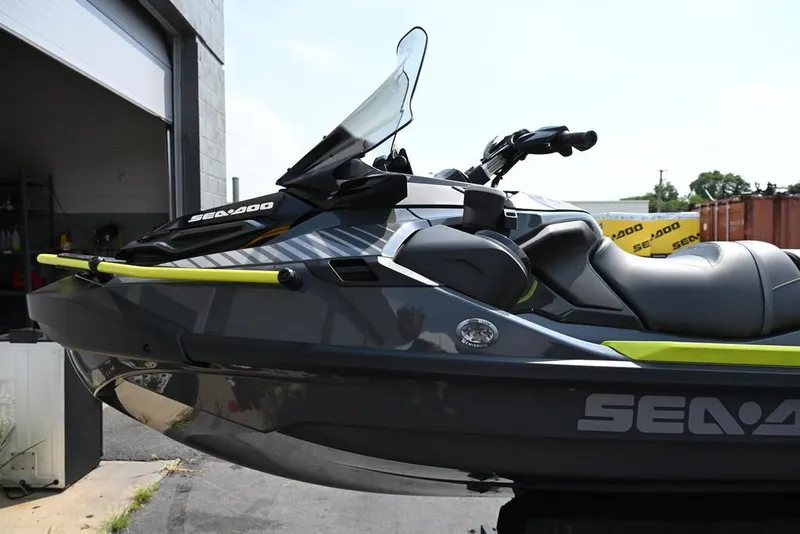 Slide: The Image of Sea-Doo Explorer Pro 230 2024 - 15