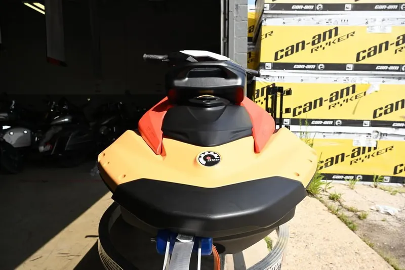 Slide: The Image of Sea-Doo Spark for 3 2024 - 6