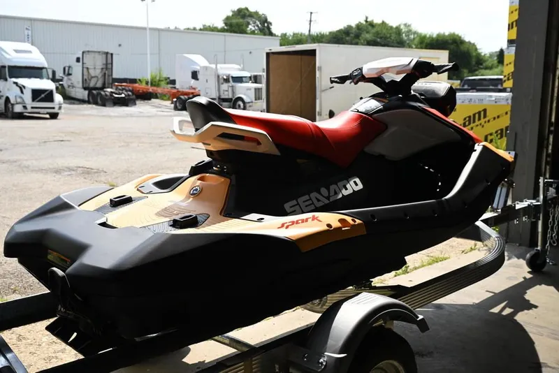 Slide: The Image of Sea-Doo Spark for 3 2024 - 9