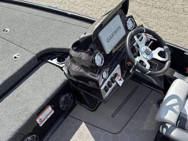 Slide: The Image of 2025 Nitro Z19 Pro boat dashboard with Garmin navigation system. - 10