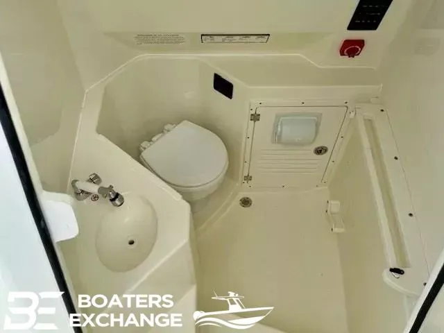 Slide: The Image of Cobia 265 Open Center Console 2025 - 13