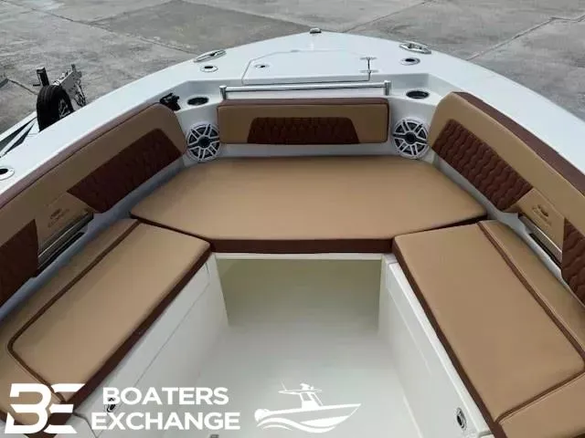 Slide: The Image of Cobia 265 Open Center Console 2025 - 15