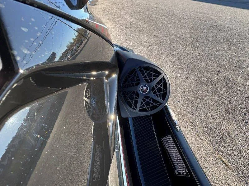 Slide: The Image of Yamaha Waverunner VX Cruiser w/ Audio 2025 - 22