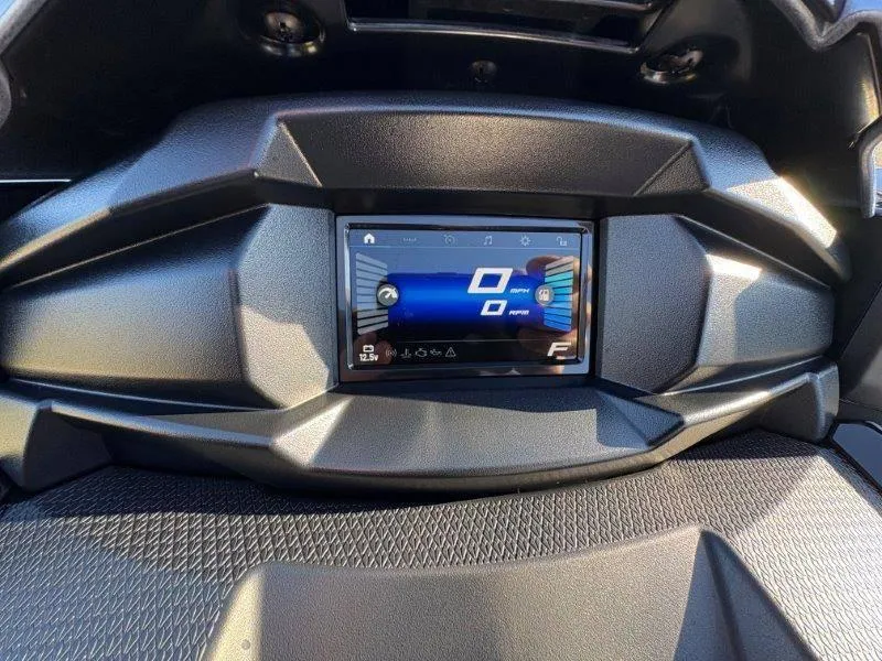 Slide: The Image of Yamaha Waverunner VX Cruiser w/ Audio 2025 - 23