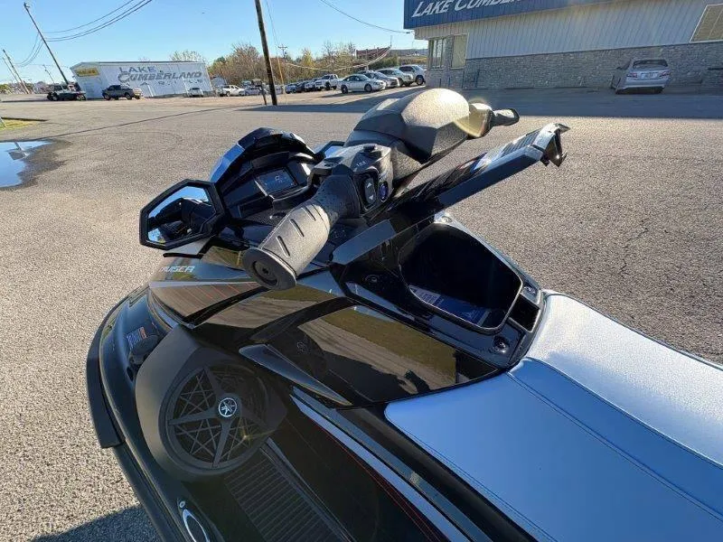 Slide: The Image of Yamaha Waverunner VX Cruiser w/ Audio 2025 - 27