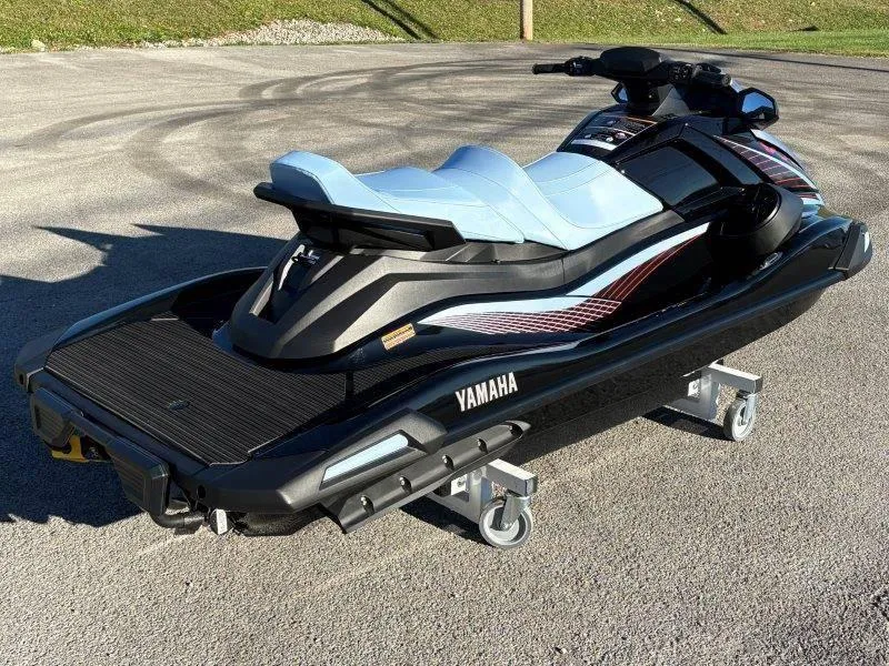 Slide: The Image of Yamaha Waverunner VX Cruiser w/ Audio 2025 - 7