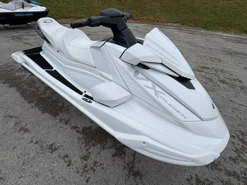 Slide: The Image of Yamaha Waverunner VX Cruiser w/ Audio 2025 - 22