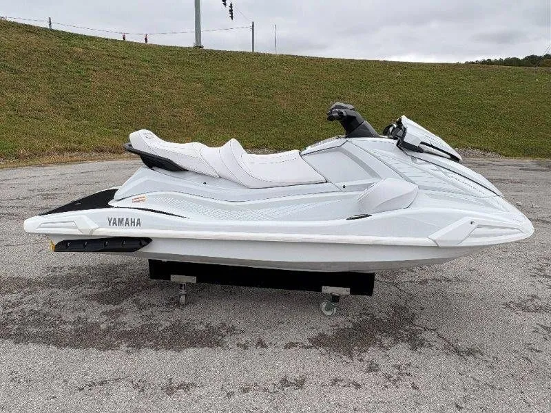 Slide: The Image of Yamaha Waverunner VX Cruiser w/ Audio 2025 - 27