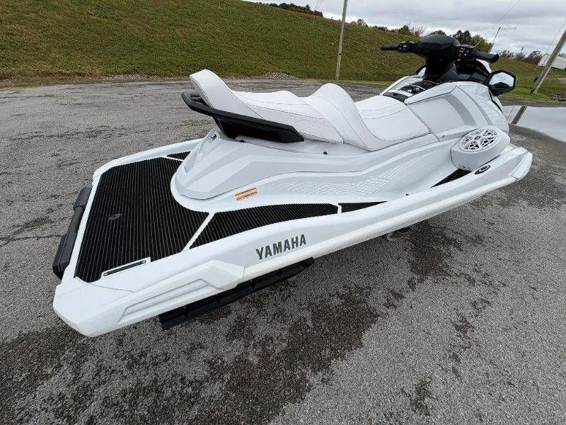 Slide: The Image of Yamaha Waverunner VX Cruiser w/ Audio 2025 - 29