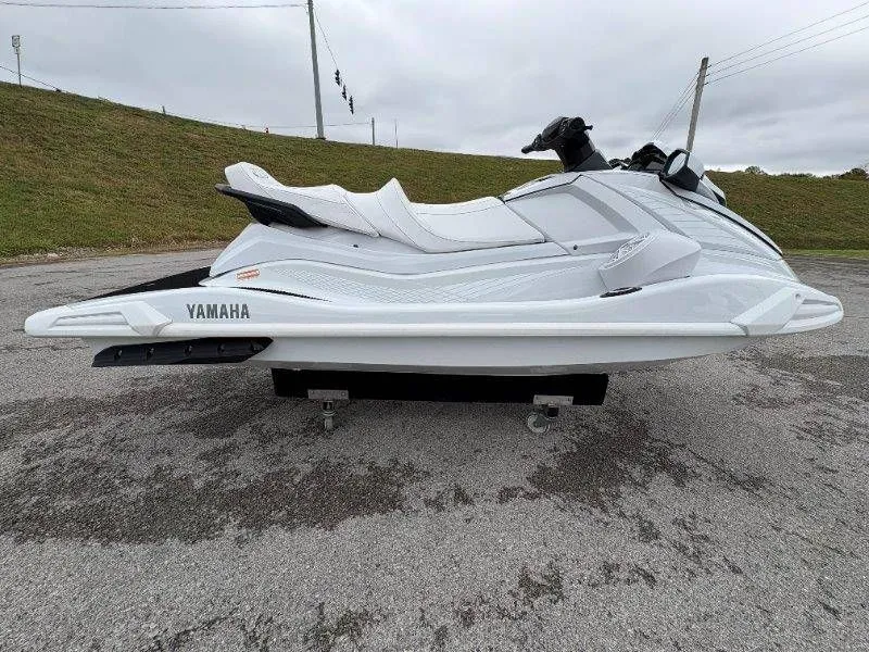 Slide: The Image of Yamaha Waverunner VX Cruiser w/ Audio 2025 - 34