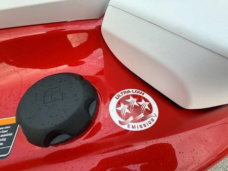 Slide: The Image of Yamaha WAVERUNNER VX LIMITED 2025 - 11