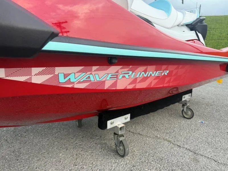 Slide: The Image of Yamaha WAVERUNNER VX LIMITED 2025 - 25