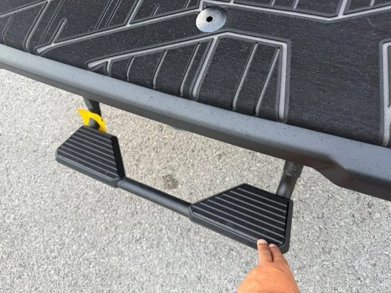 Slide: The Image of Yamaha WAVERUNNER VX LIMITED 2025 - 29