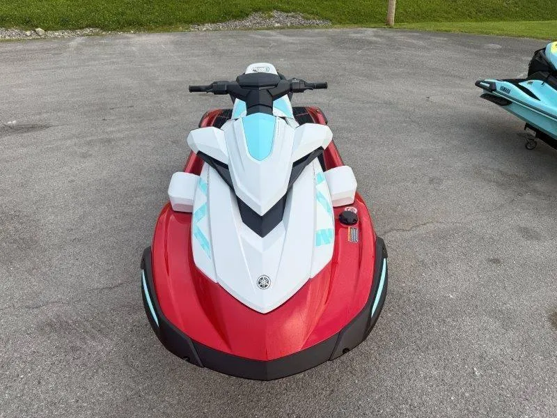 Slide: The Image of Yamaha WAVERUNNER VX LIMITED 2025 - 4