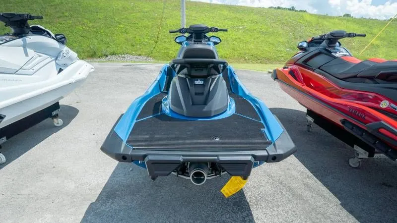 Slide: The Image of Yamaha WaveRunner VX Cruiser HO 2025 - 20
