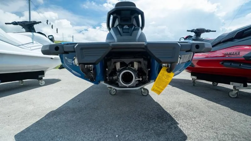 Slide: The Image of Yamaha WaveRunner VX Cruiser HO 2025 - 3